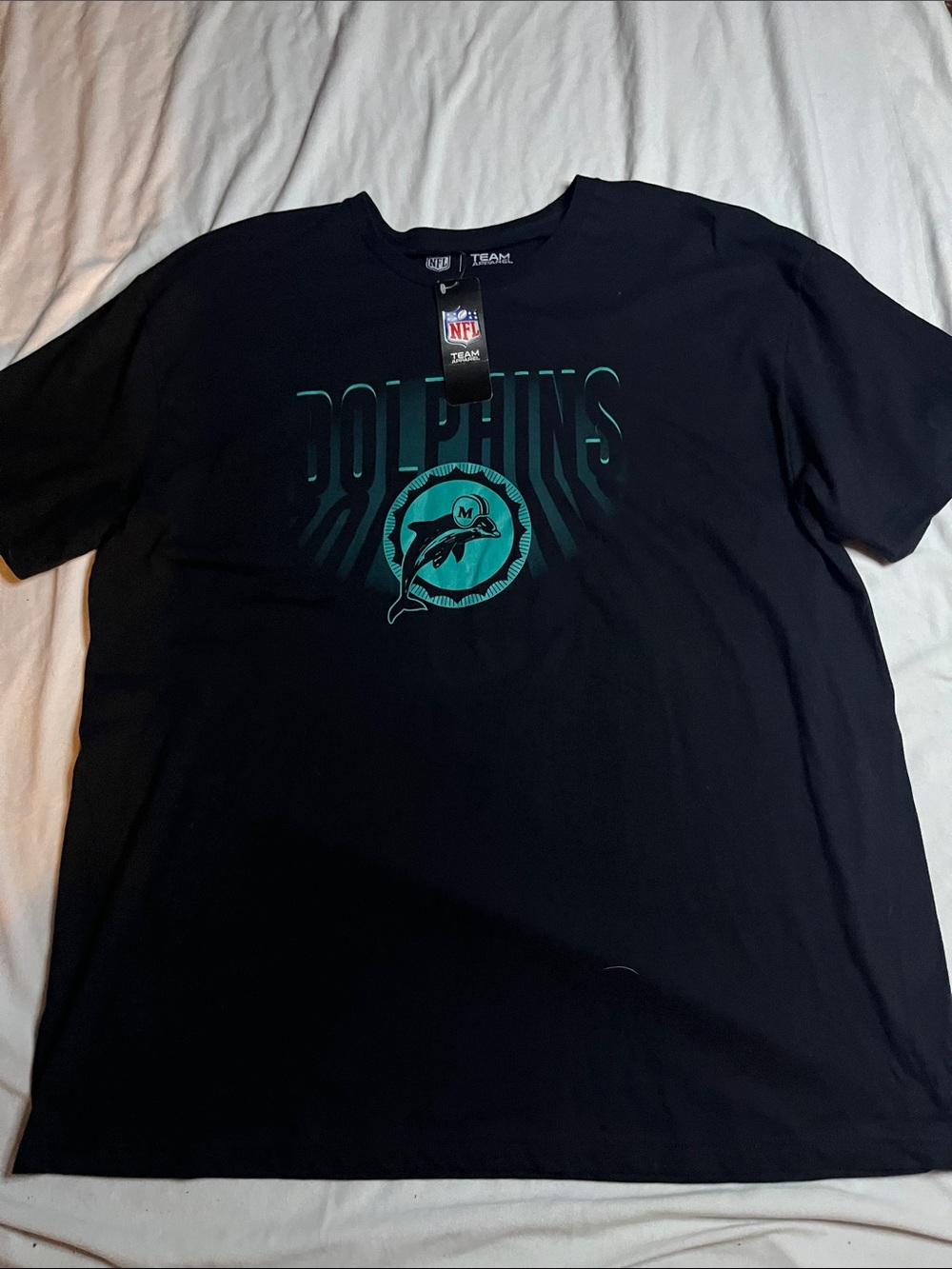 NWT Miami Dolphins Tshirt